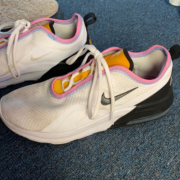 nike air max motion 2 women's shoes
